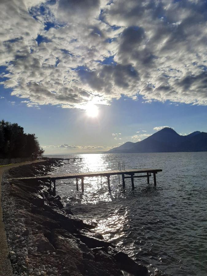 Villa Sul Lago Con Pontile Privato A Brenzone Sul Garda - Unique And Exclusive Eksteriør bilde