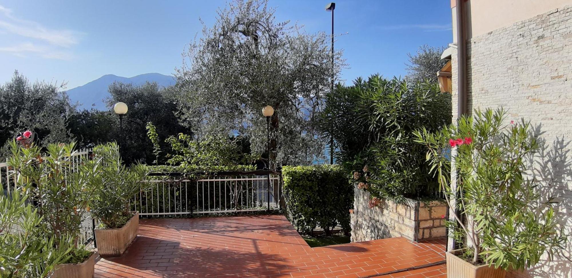 Villa Sul Lago Con Pontile Privato A Brenzone Sul Garda - Unique And Exclusive Eksteriør bilde