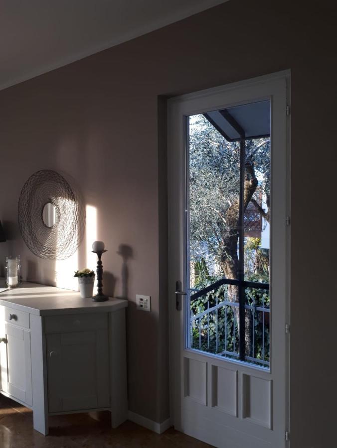 Villa Sul Lago Con Pontile Privato A Brenzone Sul Garda - Unique And Exclusive Eksteriør bilde