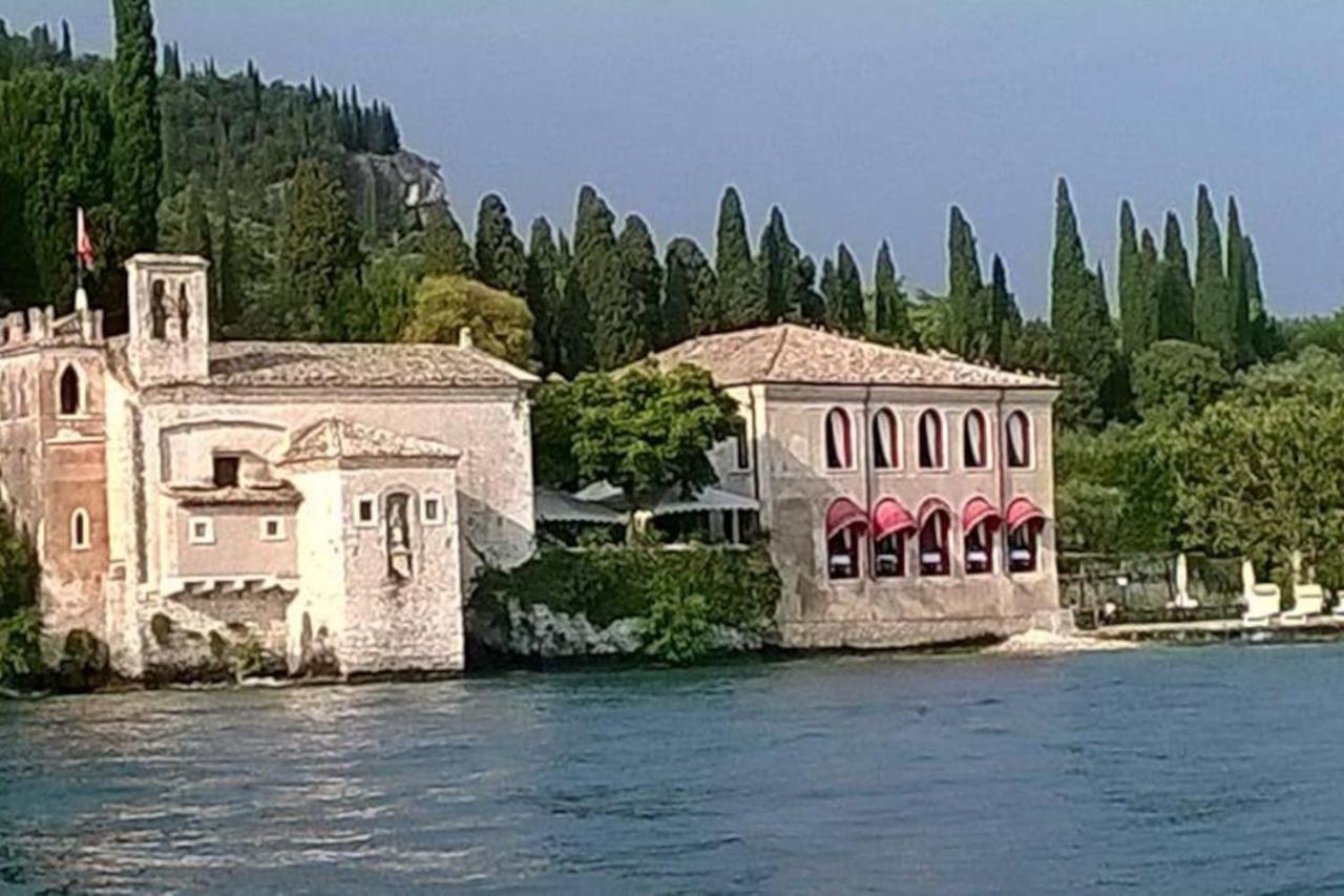 Villa Sul Lago Con Pontile Privato A Brenzone Sul Garda - Unique And Exclusive Eksteriør bilde