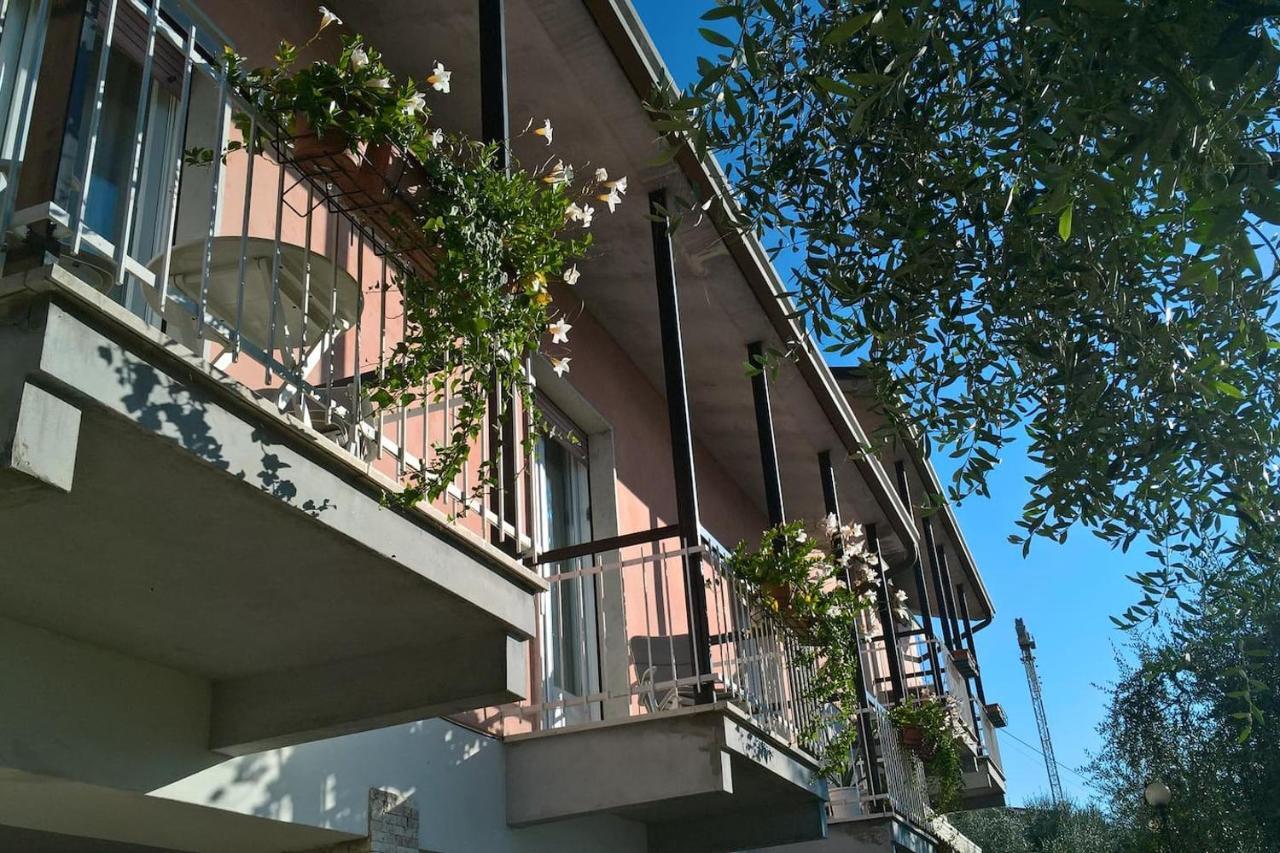 Villa Sul Lago Con Pontile Privato A Brenzone Sul Garda - Unique And Exclusive Eksteriør bilde