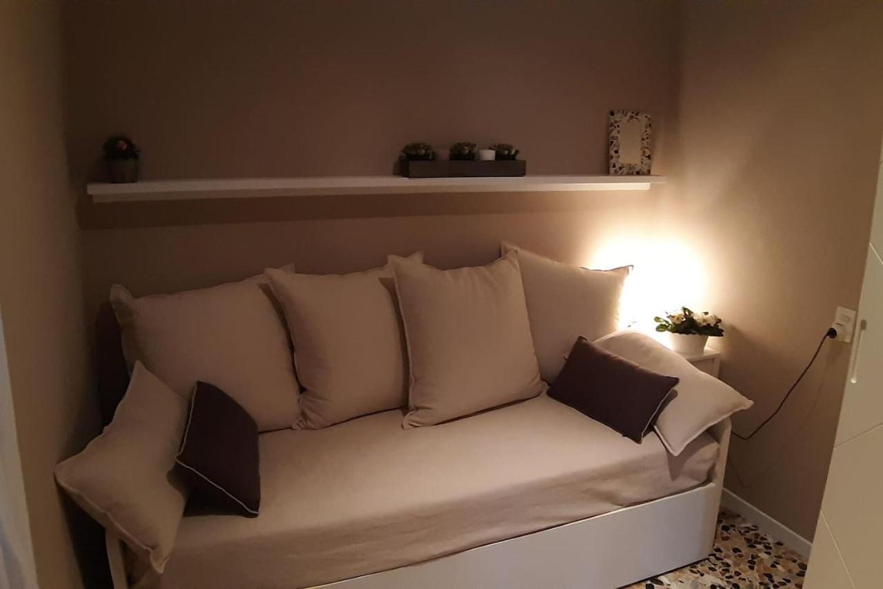 Villa Sul Lago Con Pontile Privato A Brenzone Sul Garda - Unique And Exclusive Eksteriør bilde