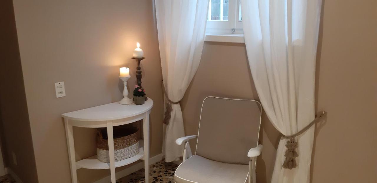 Villa Sul Lago Con Pontile Privato A Brenzone Sul Garda - Unique And Exclusive Eksteriør bilde