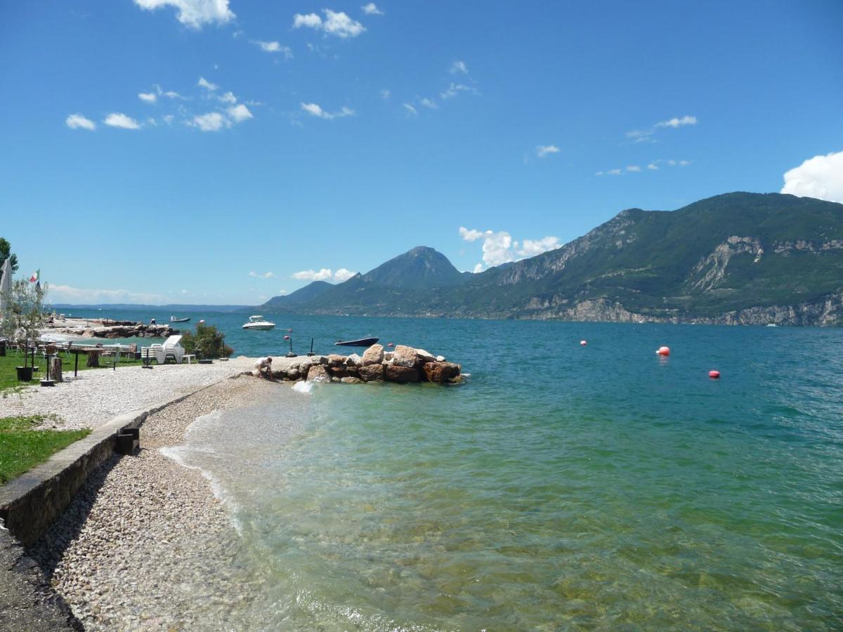 Villa Sul Lago Con Pontile Privato A Brenzone Sul Garda - Unique And Exclusive Eksteriør bilde