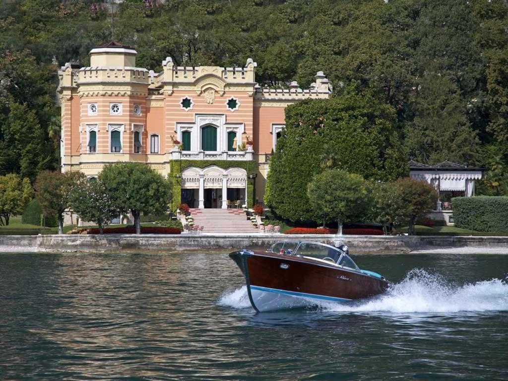 Villa Sul Lago Con Pontile Privato A Brenzone Sul Garda - Unique And Exclusive Eksteriør bilde
